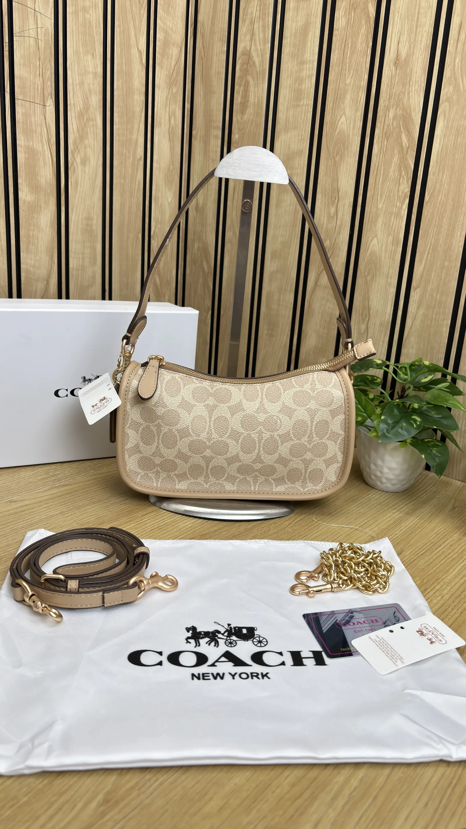 COACH WAVERLY HAND BAG