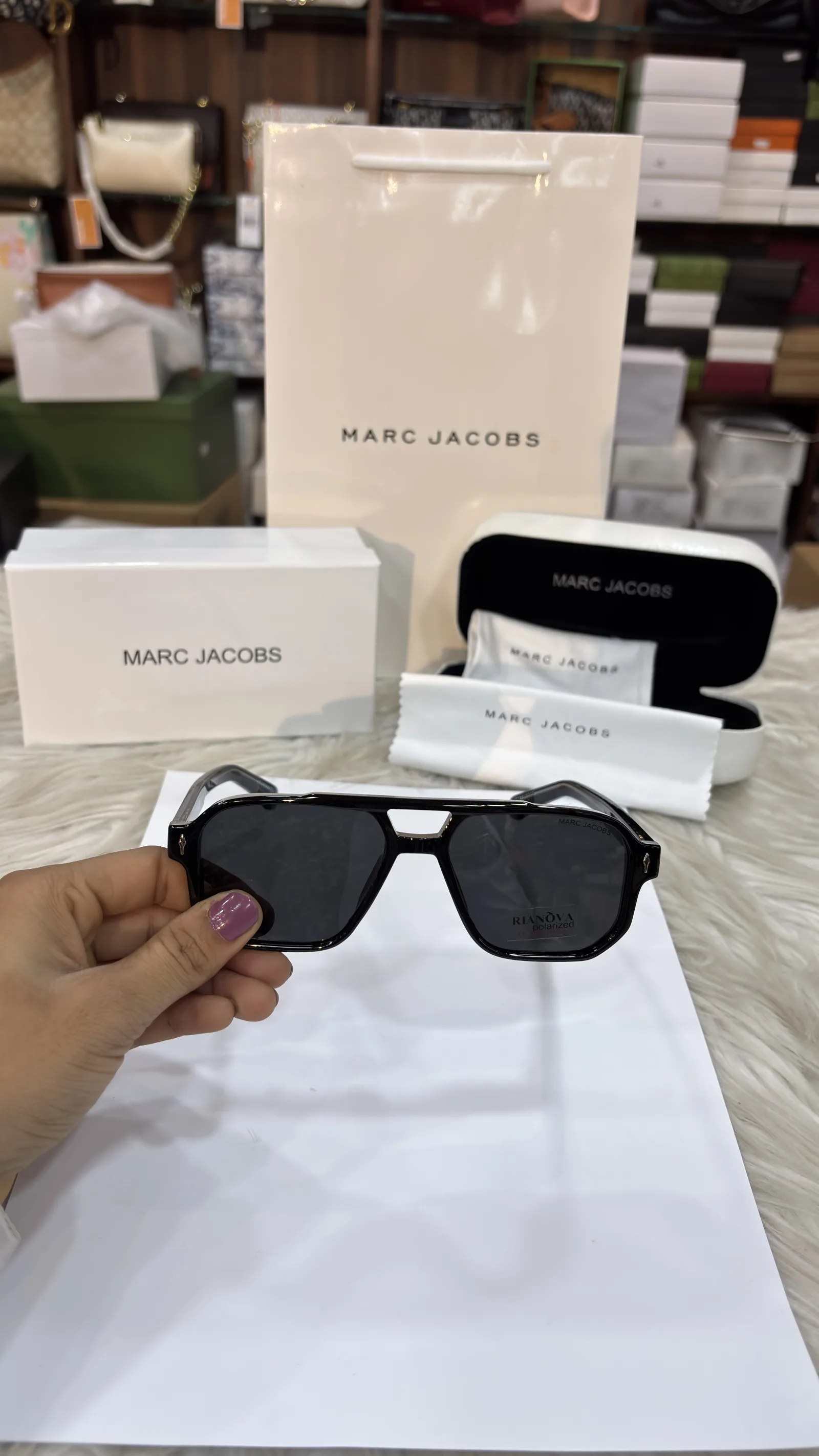 MARC JACOBS 0192