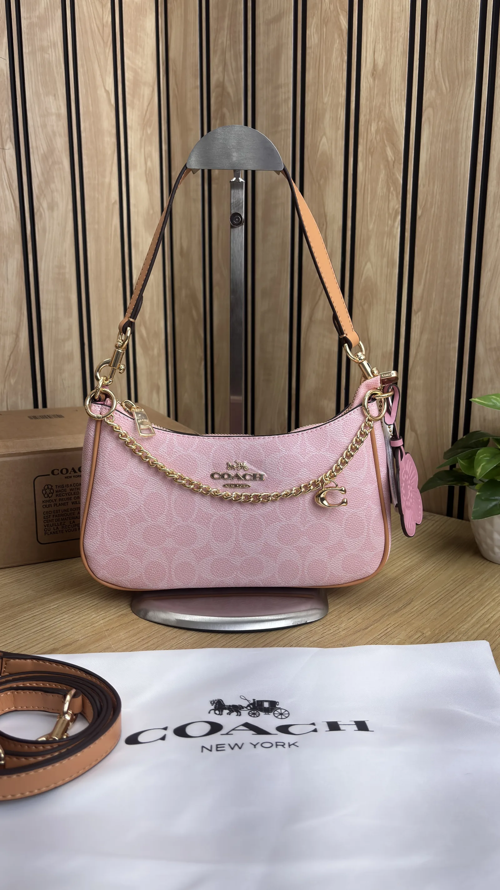 COACH PINK TERI SHOULDER BAG NEW