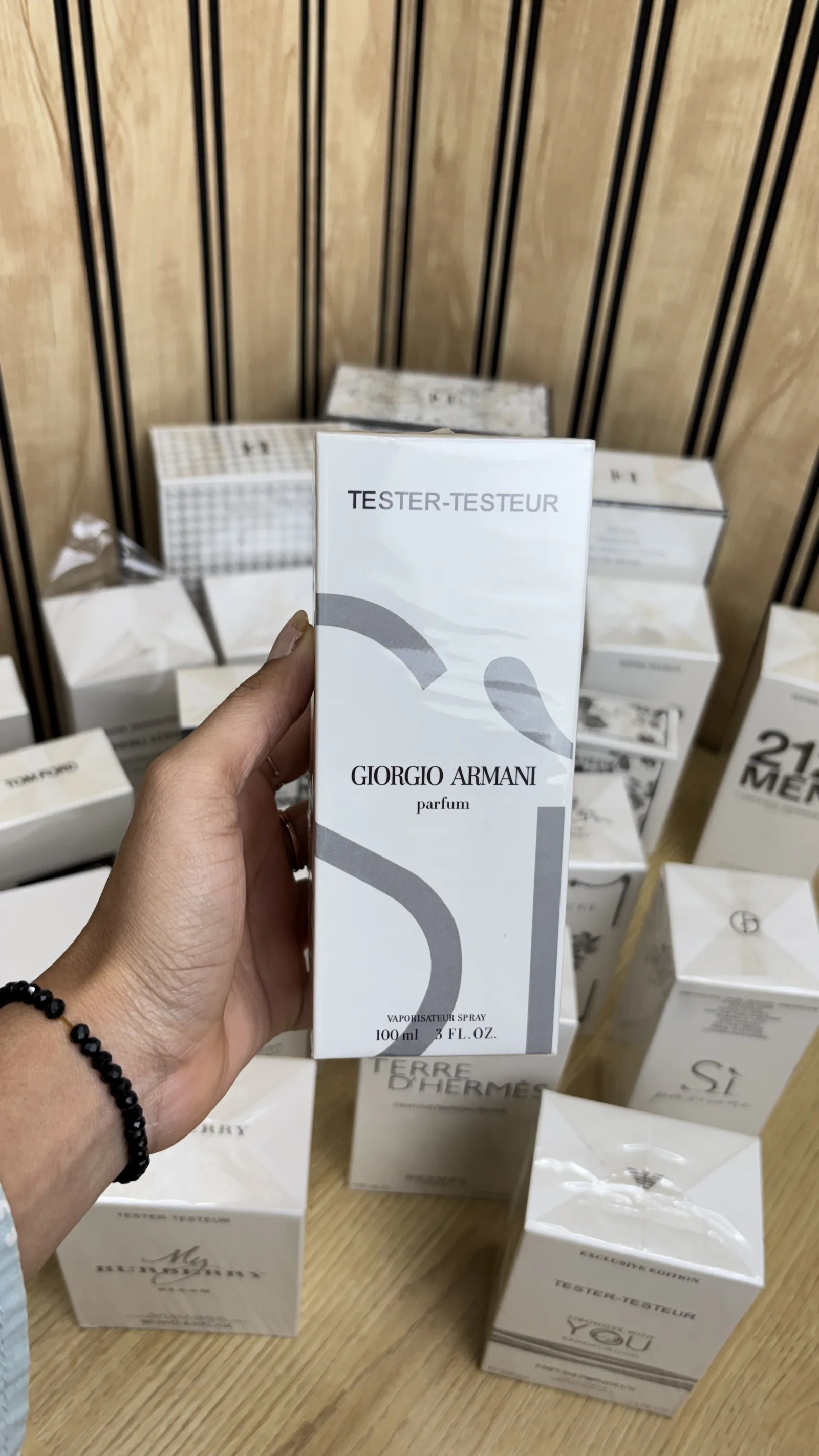 GIORGIO ARMANI 100 % OG 0007
