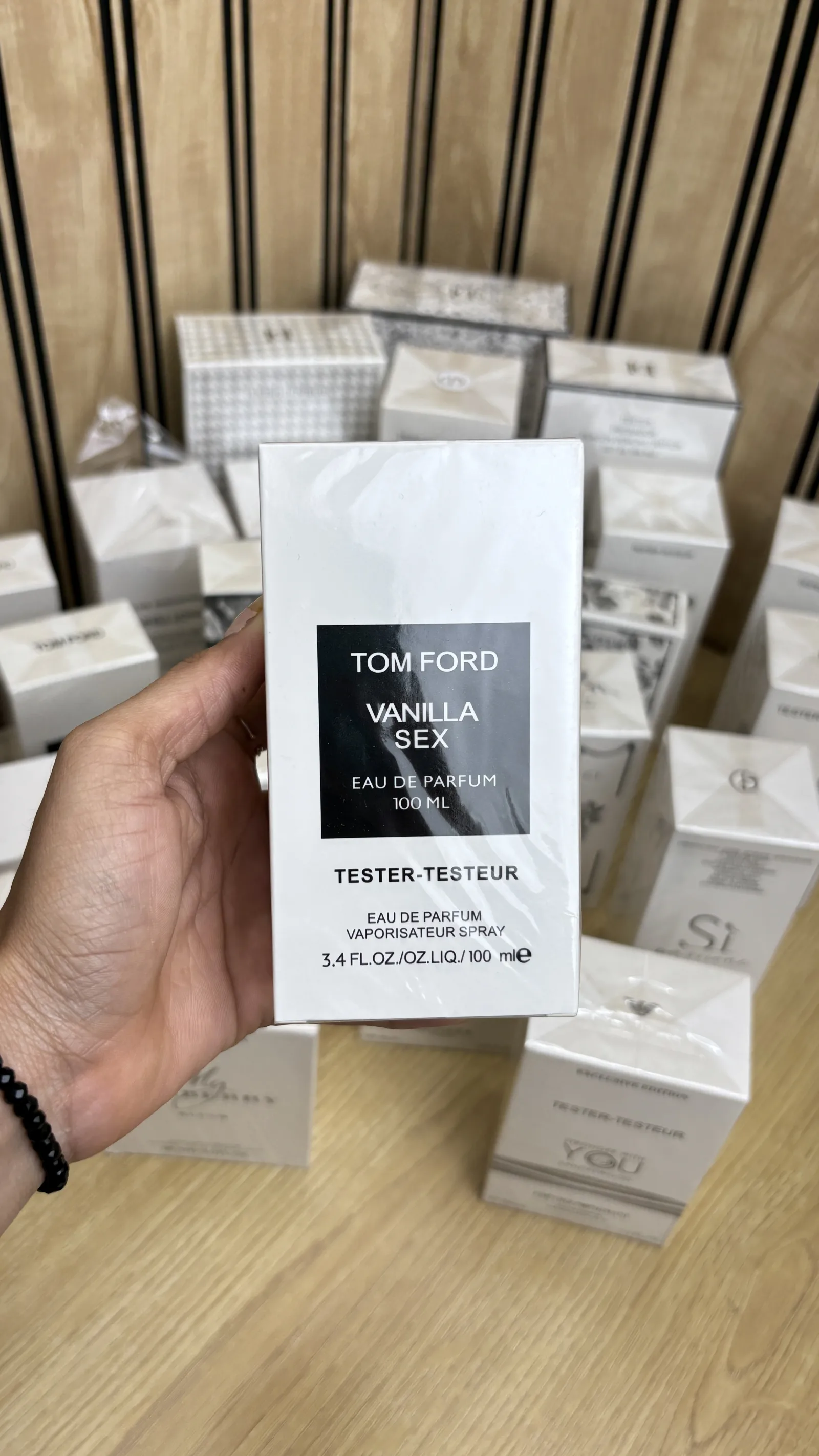 TOMFORD VANILLA SEX 100 % OG 0008