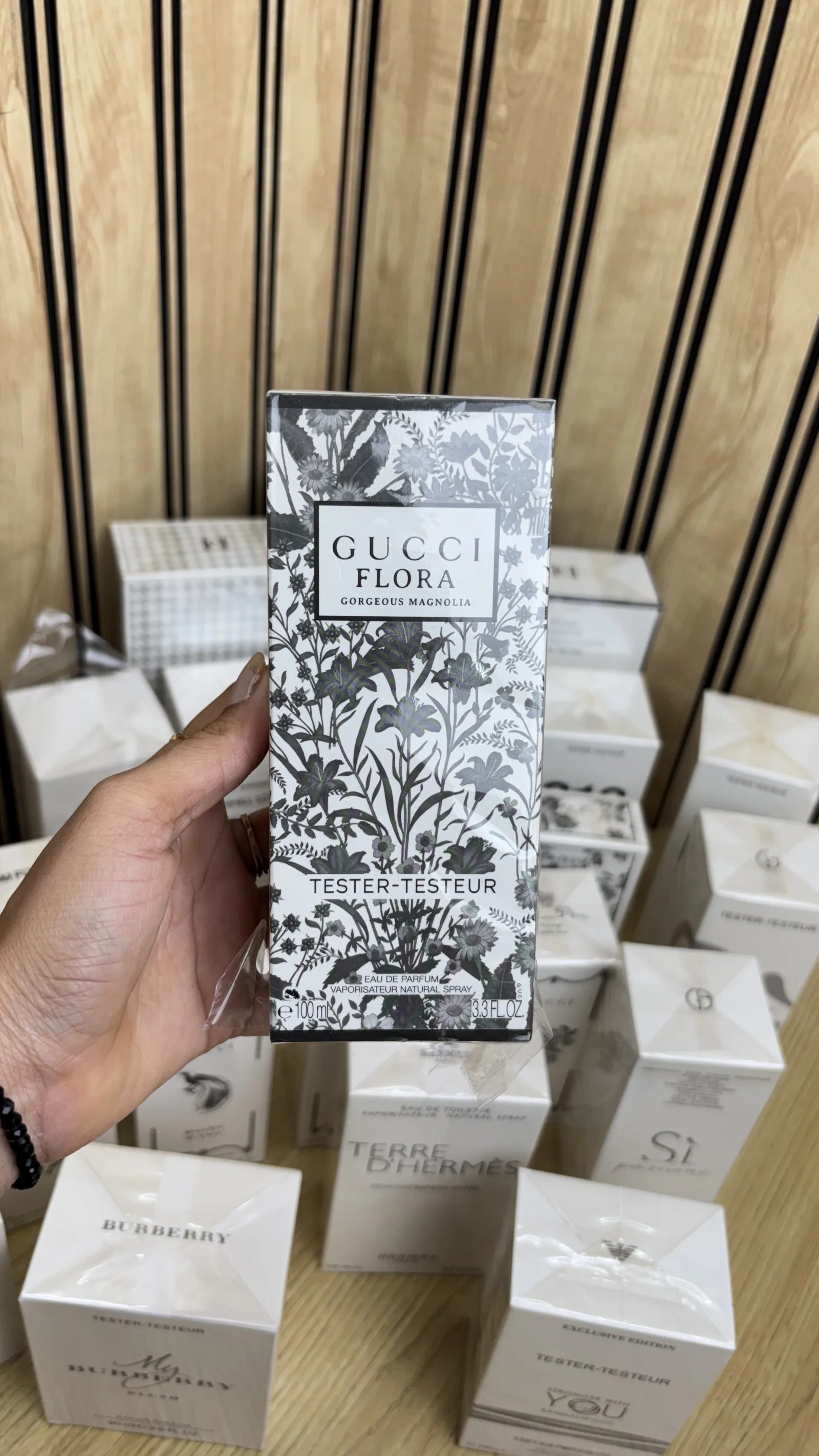 GUCCI GORGEOUS MAGNOLIA 100 % OG 0016