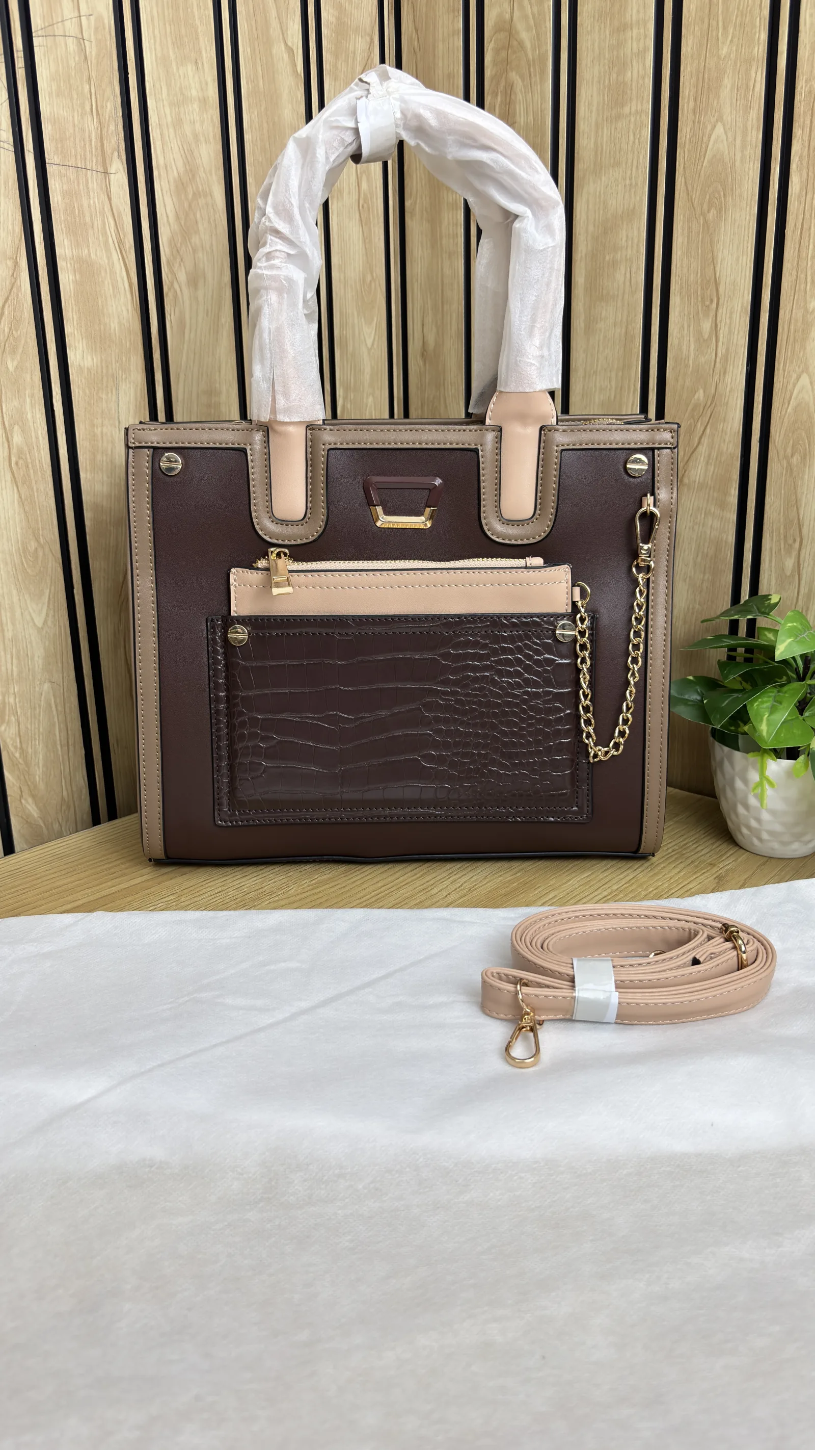 ALDO PASTEL CITY TOTE BAG WITH FRONT POCKET POUCH