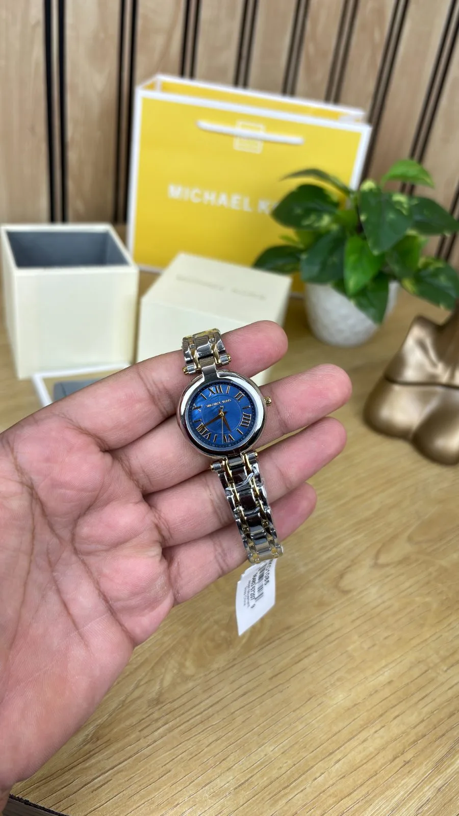 MK WATCH 100 % OG 0057
