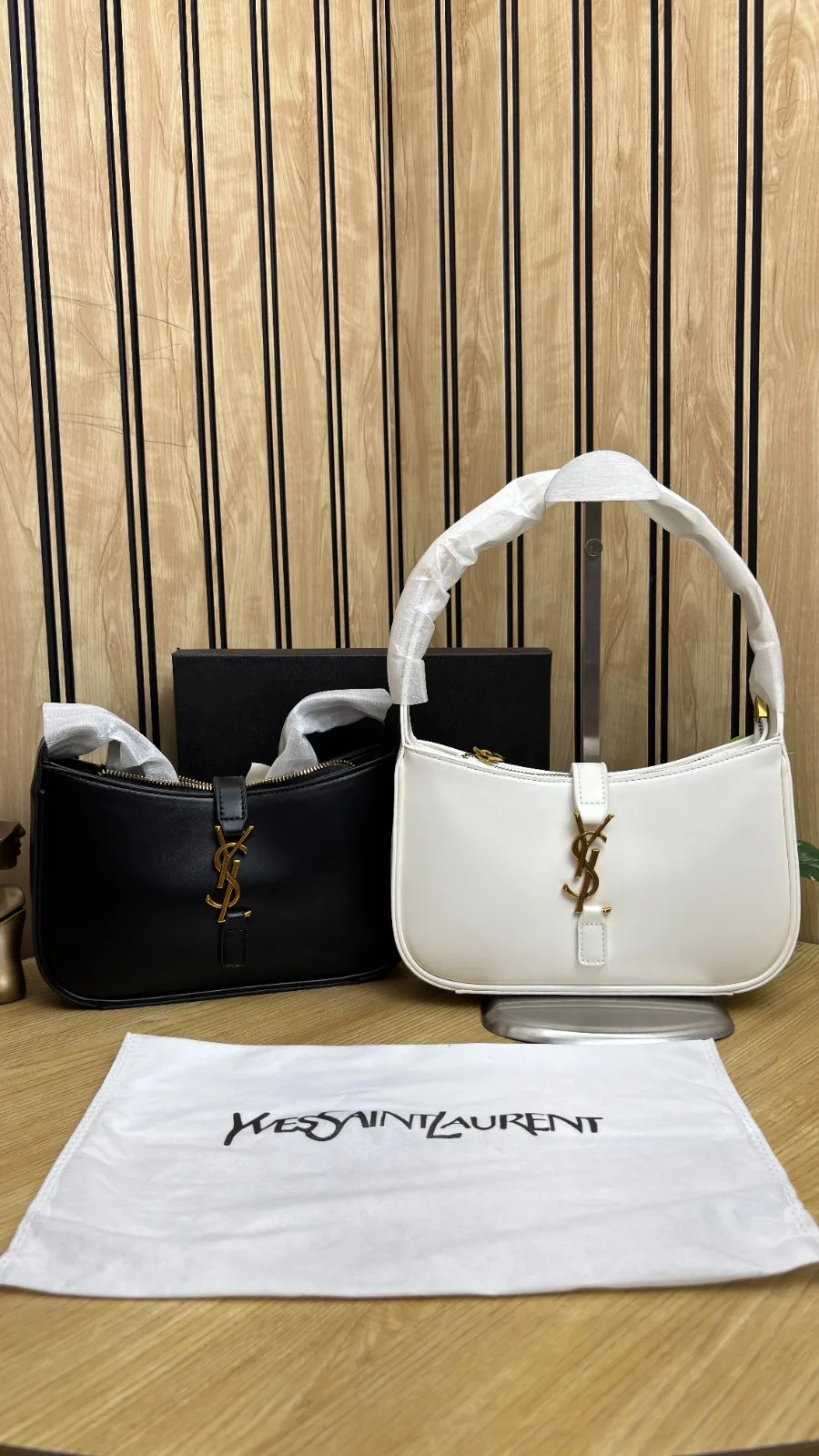 YSL WOMENS MATT LE 5 A 7 HOBO IN TOWN  ( WITH ZIPPER )