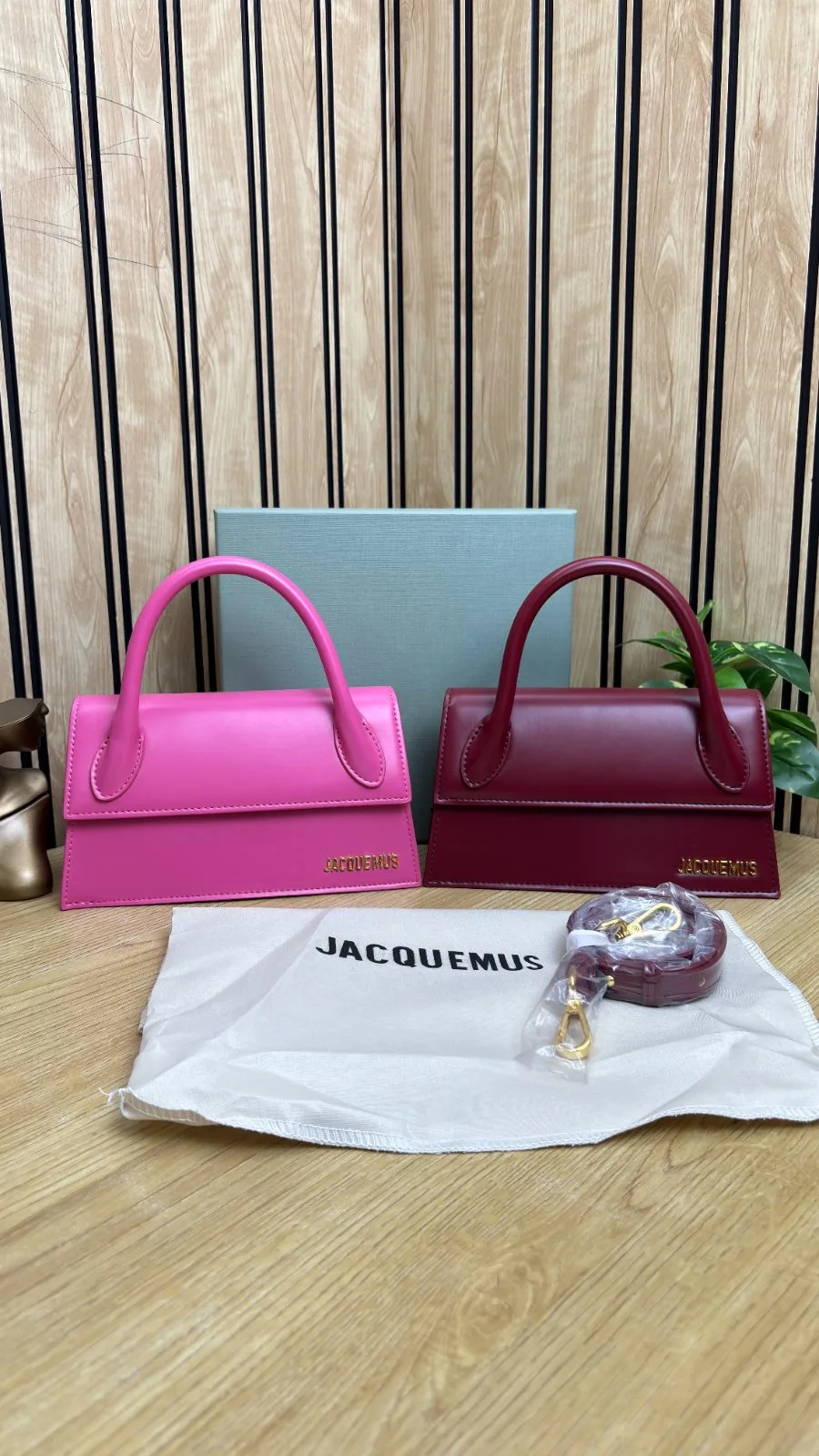 JACQUEMUS LE CHIQUITO LONG HANDLE BAG
