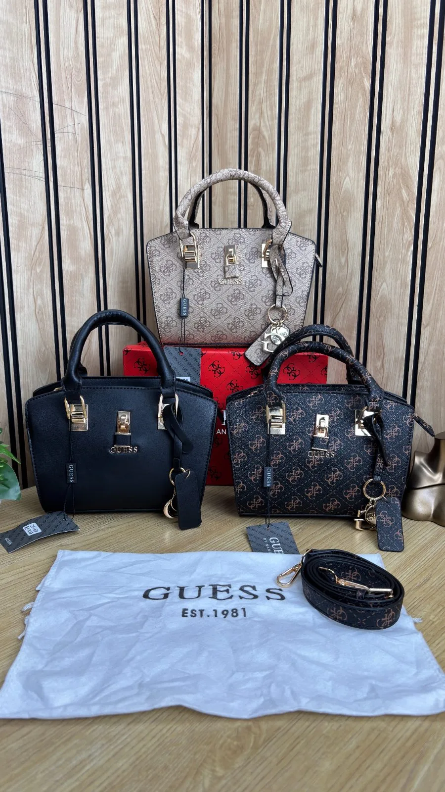 GUESS QUEENSLAND MINI SATCHEL BAG