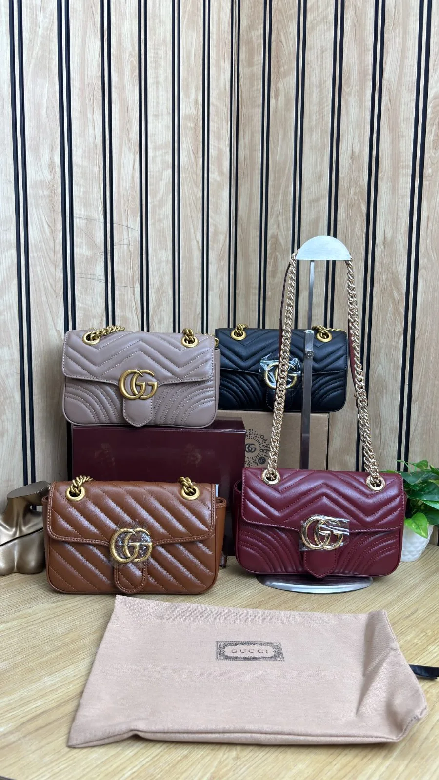 *GUCCI GG MARMONT MEDIUM SHOULDER BAG*